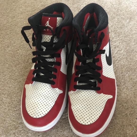 Nike Shoes - Picture 2 of 2